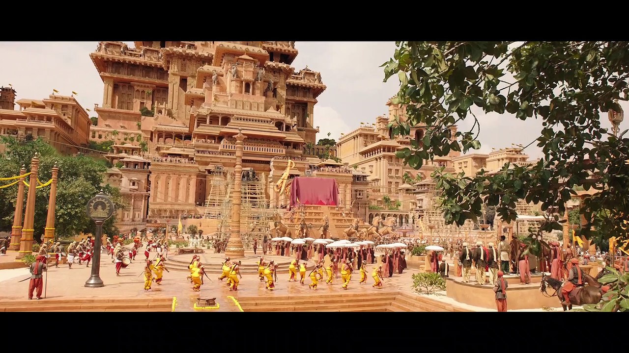 बाहुबली ये नाम क्यों उठ रहा है कहासे आ रहा ये गूंज मुझे नहीं पसंद
