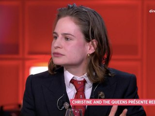 « C'était un choix poétique absurde » : Redcar revient sur son nouveau nom de scène