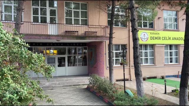 Karabük'te 68 Yıllık Demir Çelik Lisesi İçin Yıkım Kararı Alındı, Lisenin Mezunları Karara Tepki Gösterdi