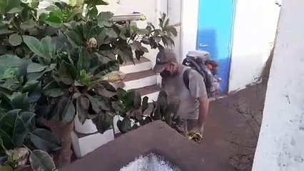 Ginostra, sommersa dalla cenere del vulcano e a Stromboli si riduce la lava in rada