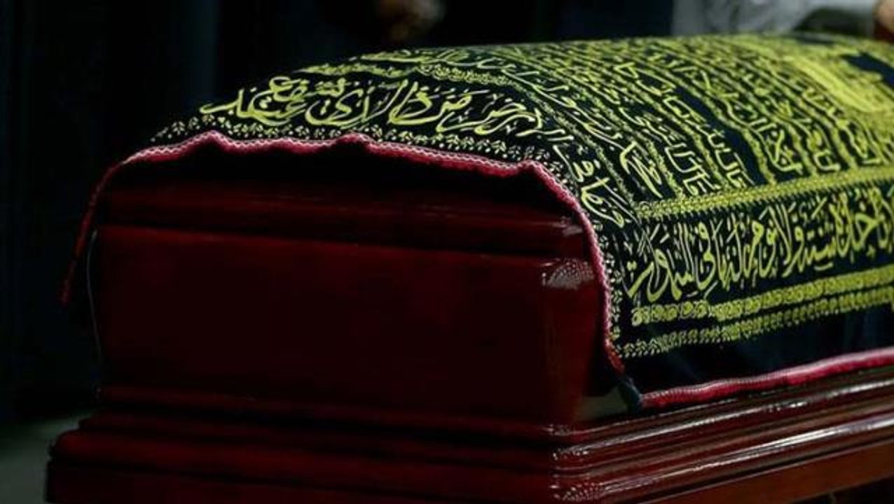 Cenaze sırasında tabuttan gelen ses, odadaki görevlilerin yüreğini ağzına getirdi