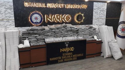 İSTANBUL'DA TIR'A UYUŞTURUCU BASKINI KAMERADA