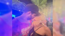 Karoline Lima se besa con tres hombres y una mujer en una fiesta