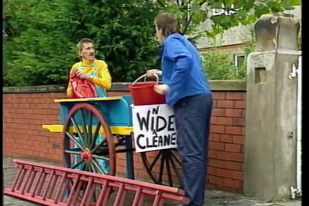 ChuckleVision- 3x06- Window Wind Ups