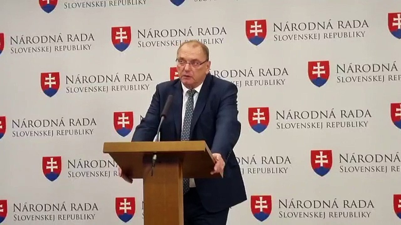 ZÁZNAM: Ľ. Vážny podal podnet na ÚVO na preskúmanie tendra na nový výber mýta