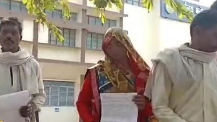 नरसिंहपुर : ग्रामीणों ने खोला सचिव के खिलाफ मोर्चा , जाने कारण