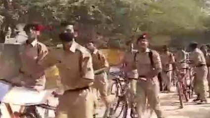 मुरैना:एनसीसी कैडेट्स उतरे सड़कों पर,लोगों को दिया स्वच्छता का संदेश