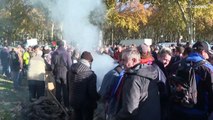 Cientos de viticultores protestan en Burdeos para paliar la crisis de sobreproducción