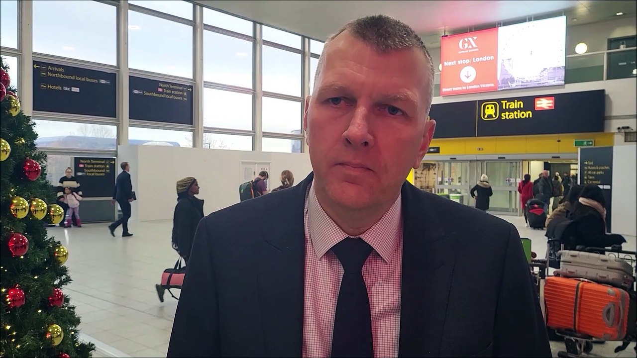 Gatwick Airport issues five-point checklist for passengers booking with ‘meet and greet’ parking companies after complaints soar