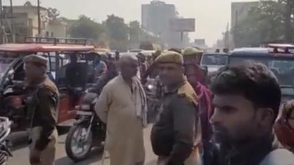 देवरिया: मासूम की हत्या के मामले में कोतवाल पर आरोपी को छोड़ने का आरोप, हंगामा