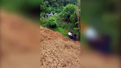 ext-vehiculo-cae-a-guindo-071222