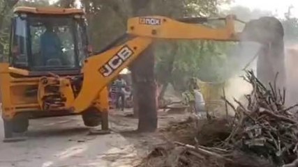 रीवा: अवैध अतिक्रमणकारियों पर चला जिला प्रशासन का बुलडोजर