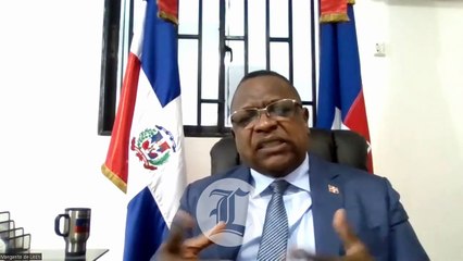 Margarito de León dice eliminó colaboradores del consulado