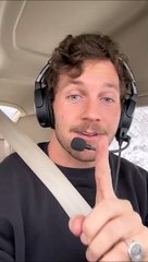 Réveiller sa copine de façon géniale dans un avion