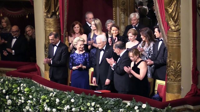 Scala, ovazione per Mattarella con Meloni e Von der Leyen. Dal pubblico urlano: Viva l'Europa!