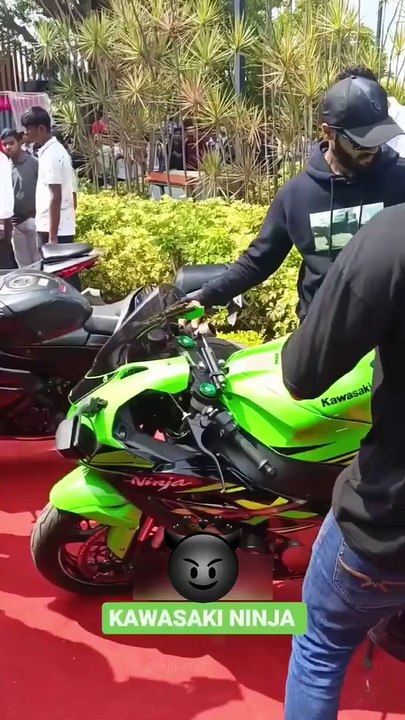 Bvb_engineering_College_Kawasaki_zx10r_Sound__#autoexpo_2022