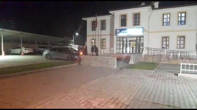 Öztürk Yılmaz'a Yönelik Bıçaklı Saldırının Şüphelisi Serhat K., Ankara Polisine Teslim Edildi