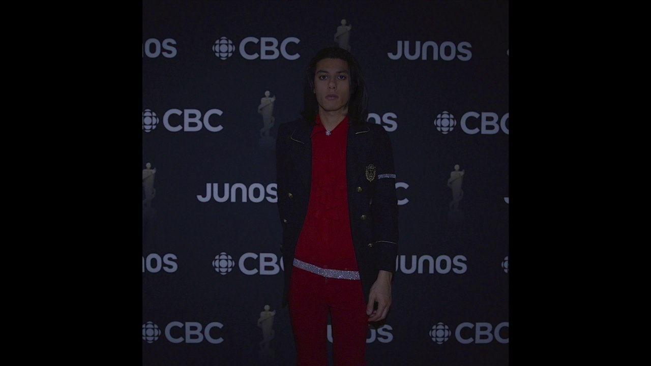 Eddie Dridi Juno Awards 2022 Red Carpet with Tasher, Simu Liu & more