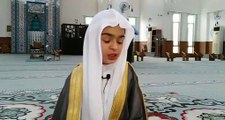 طفل يحاكي إمام الحرم المكي الشيخ ياسر الدوسري ببراعة