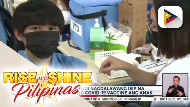 DOH OIC Vergeire, pinangunahan ang bakunahan vs. COVID-19 sa Brgy. Almanza Uno, Las Piñas