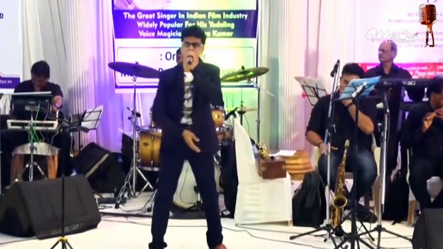 Mere Samne Wali Khidki Mein | Moods Of Kishor Kumar | Anand Vinod Live Cover Performing Romantic Melodies Song ❤❤