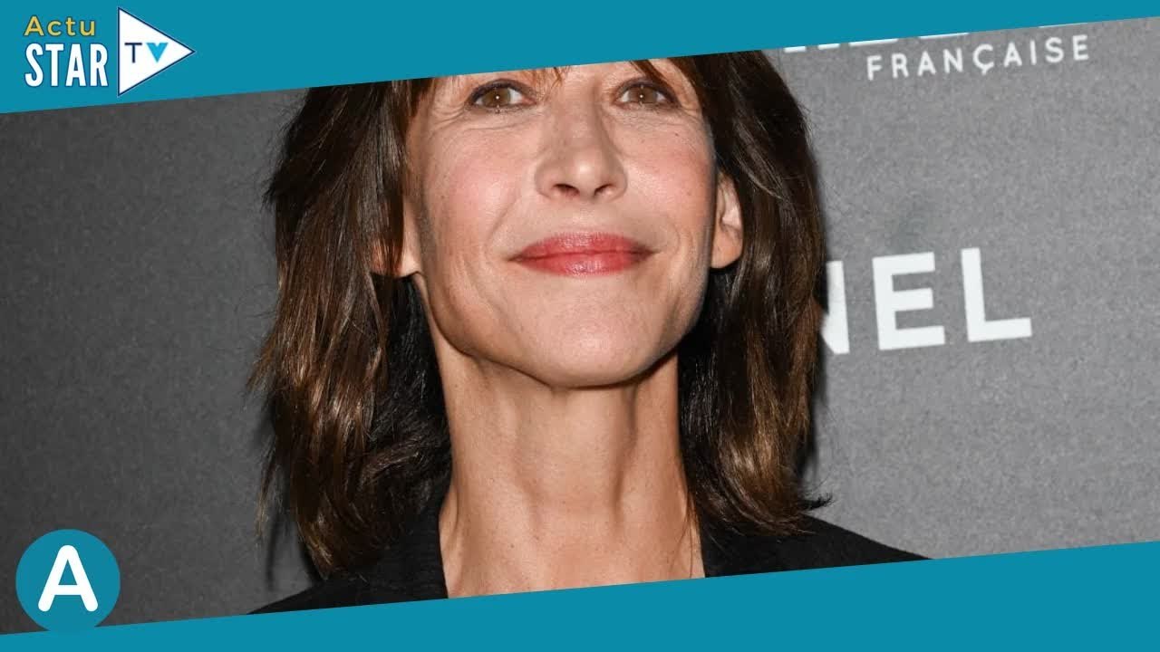 Sophie Marceau en couple : promenade en barque et restaurant de luxe, son chéri la gâte pour son ann