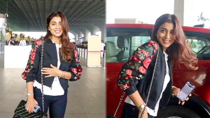 Shriya Saran Arrives In Luxury SUV At Mumbai Airport