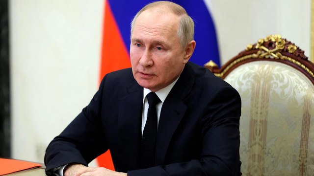 «Nous ne sommes pas devenus fous» : Poutine relativise le recours à l’arme nucléaire