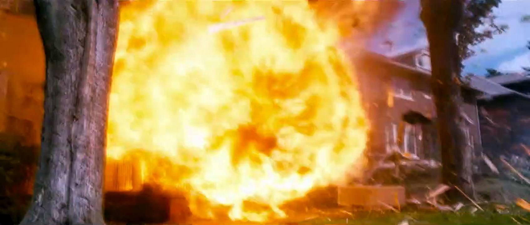 L'Aube rouge Bande-annonce (RU)