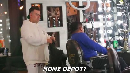 Giving Customers FU-í UP Haircut! (I’M NOT A REAL BARBER)