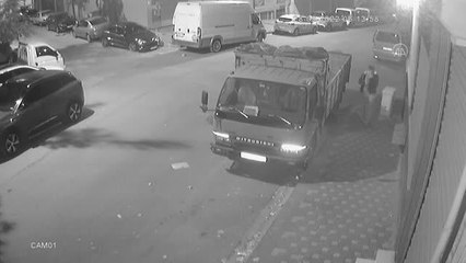 İstanbul'da park halindeki 3 kamyoneti çalan zanlı tutuklandı