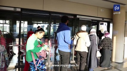 إقبال شديد على محطات الباص السريع في العاصمة عمّان