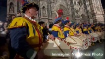 Firenze, la grande cerimonia per l'accensione degli alberi natalizi nelle piazze