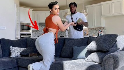 She's NOT a GOLD DIGGER, She's RICH !!