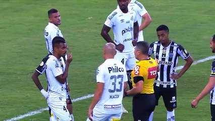 Confira o áudio do VAR na expulsão de Lucas Pires contra o Atlético