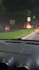 Taxi se incendió en avenida Aconquija, en Yerba Buena