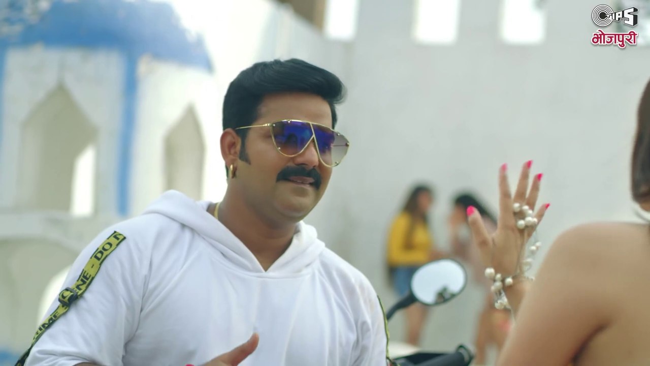 Tumsa_Koi_Pyaara_-_Official_Video___PAWAN_SINGH___PRIYANKA_SINGH___Latest_Pawan_Singh_Video(1080p)