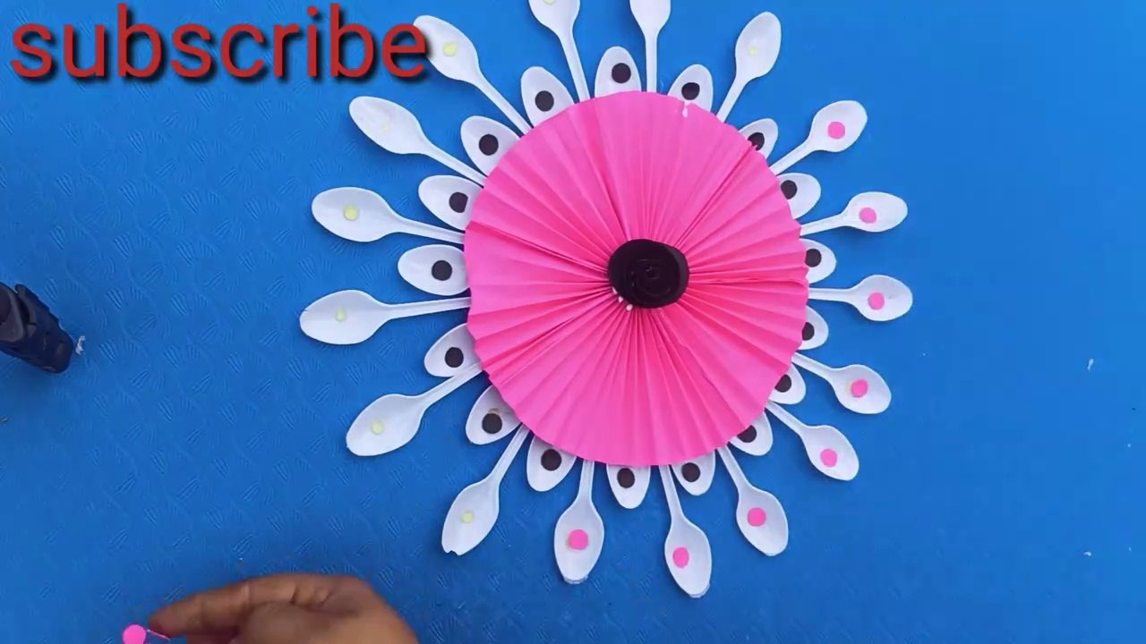 Unique Wall Hanging Craft Using Plastic Spoon | Paper Flower | Wall Decor Idea | Paper Craft