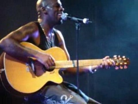 JOE - ELYSEE MONTMARTRE PARIS FEVRIER 2008