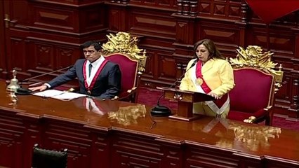 Dina Boluarte pide una tregua en las calles para frenar la tensión tras el intento de golpe de Estado