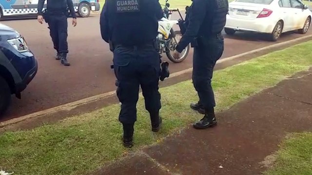 Após denúncia sobre suposto furto de baterias, abordagens são realizadas no Lago