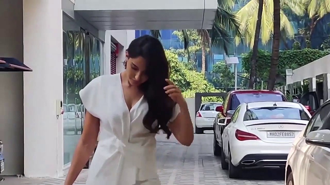 Nora Fatehi Shows Her New Body Curves