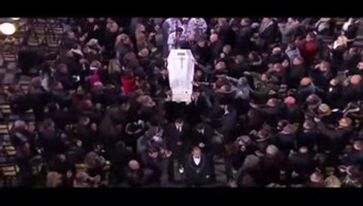 Johnny Hallyday - Quand le cercueil de Johnny quittait l’église au son de « Gabrielle » 2017