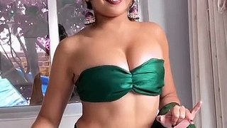 Sofia Ansari new reels video  | Sofia Ansari new hot tik tok video | Ashleel insta reels roastt