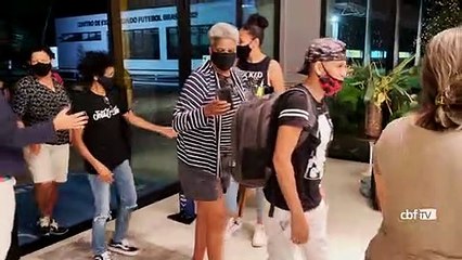 Ex-jogadoras da Seleção feminina são homenageadas pela CBF