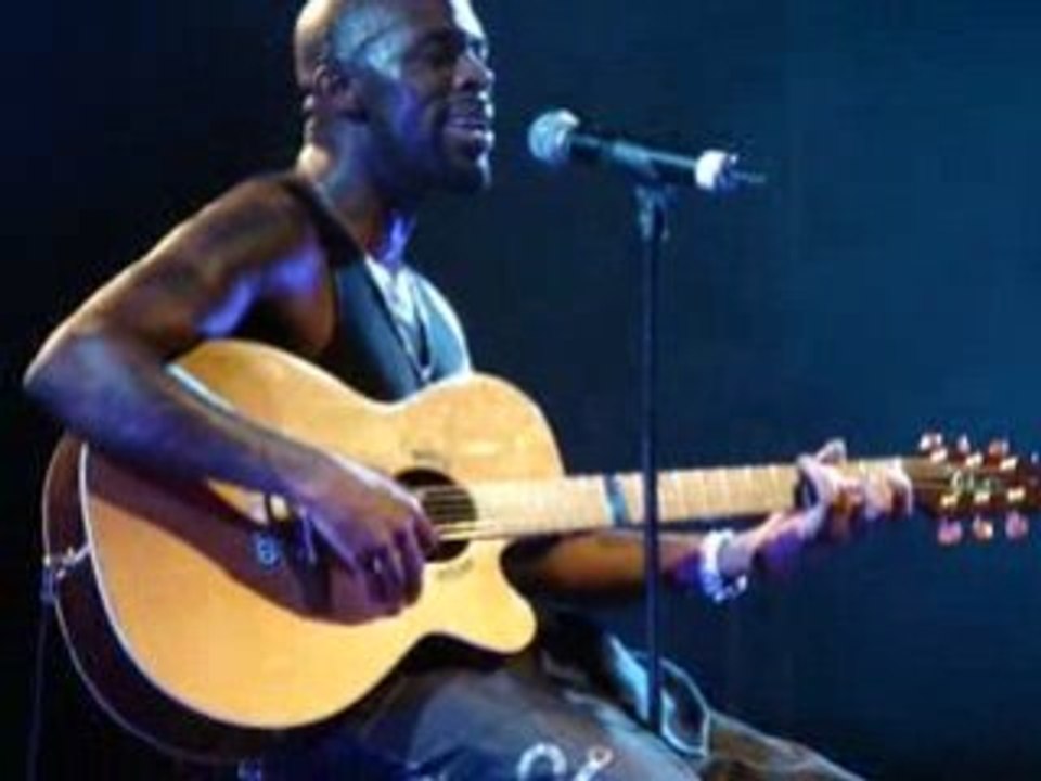 JOE - ELYSEE MONTMARTRE PARIS FEVRIER 2008