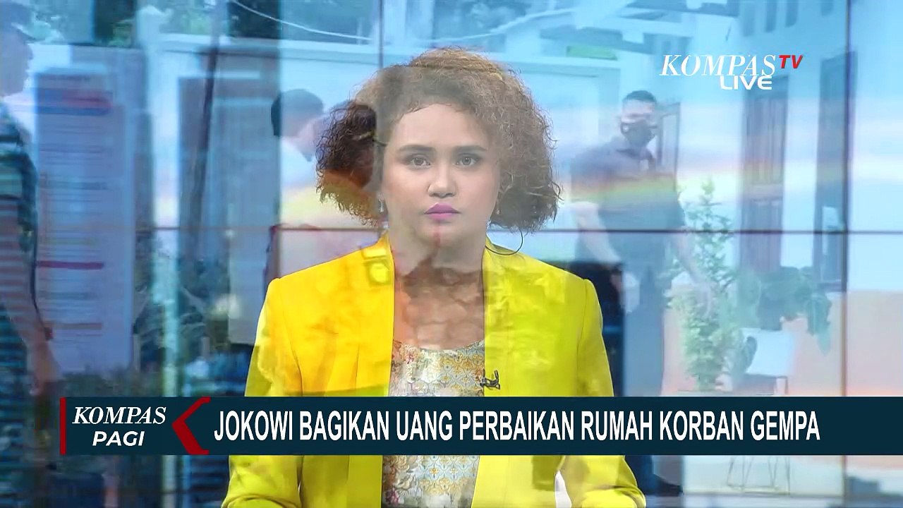 Presiden Jokowi Bagikan Uang Perbaikan Rumah untuk Korban Gempa Cianjur