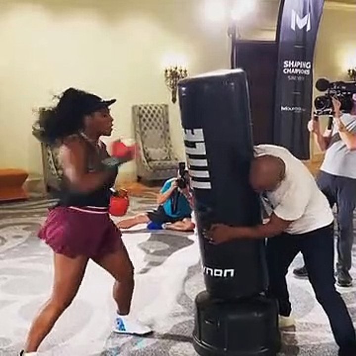 Serena Williams treina boxe com Mike Tyson