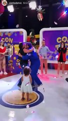 "Así fue la reacción de Betzabe al ganar la motocicleta de Con Todo"