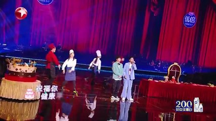SnapSave.io-【纯享】#大张伟#焦迈奇 共同演唱《生日祝福歌》直接带大家梦回火锅店，简直是快乐源泉！ 《我们的歌4》Singing with legends S4 EP7【东方卫视官方频道】(360p)